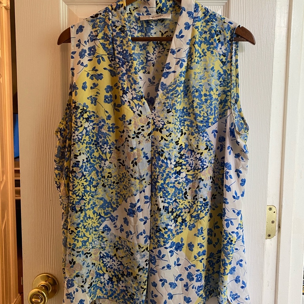 Plus Size Jones Studio Floral Sleeveless Blouse 1X